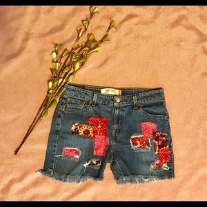 Levi’s Jeans Cutoff Shorts
